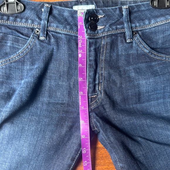 Hudson Beth mid rise baby boot jeans back pockets button closed size 28 long - Picture 13 of 14